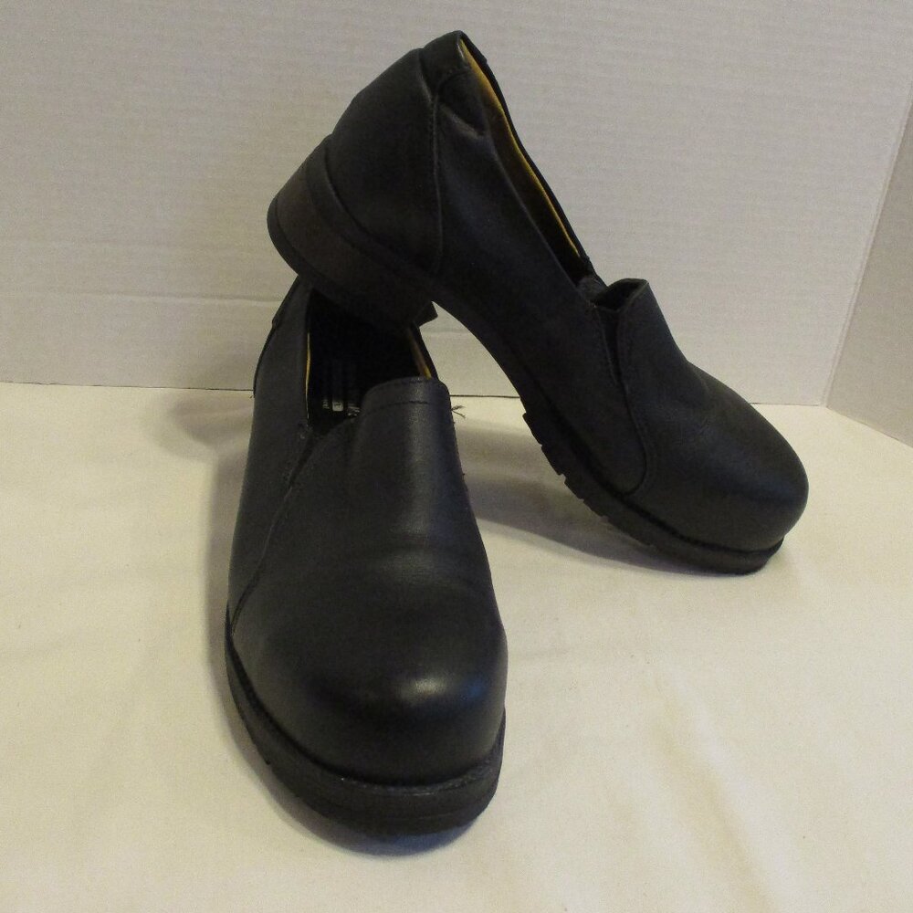 Mellow Walk Shoes Woman 8.5 Black Steel Toe Top Slide On Safety Shoes